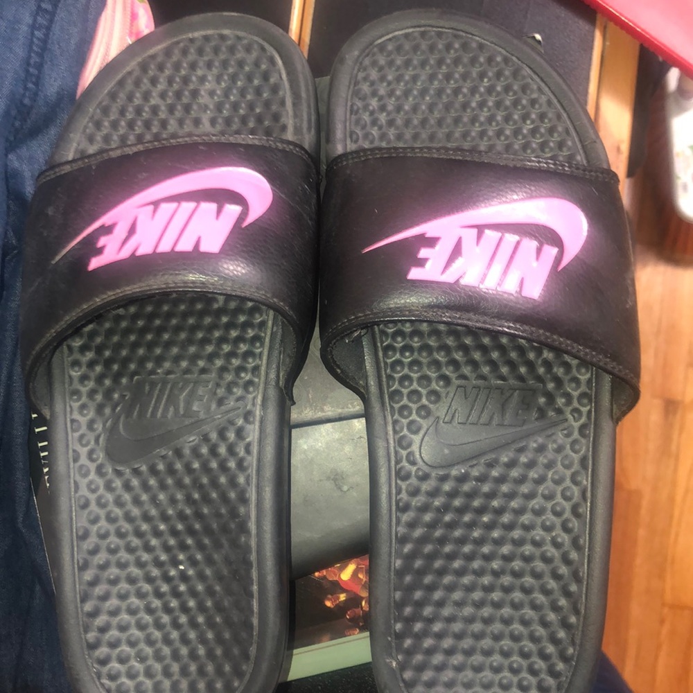Nike slides